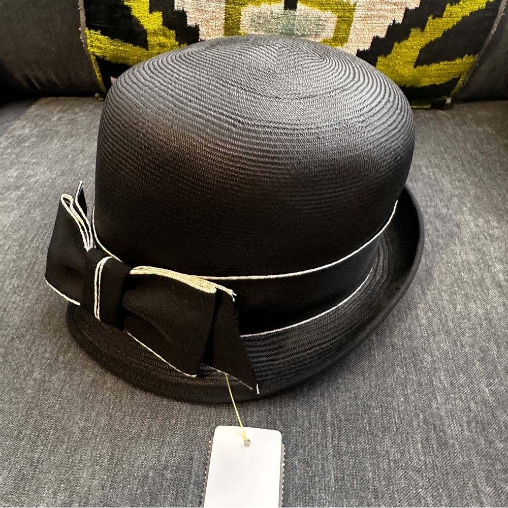 Vintage Ann Marie Black Hat with Bow